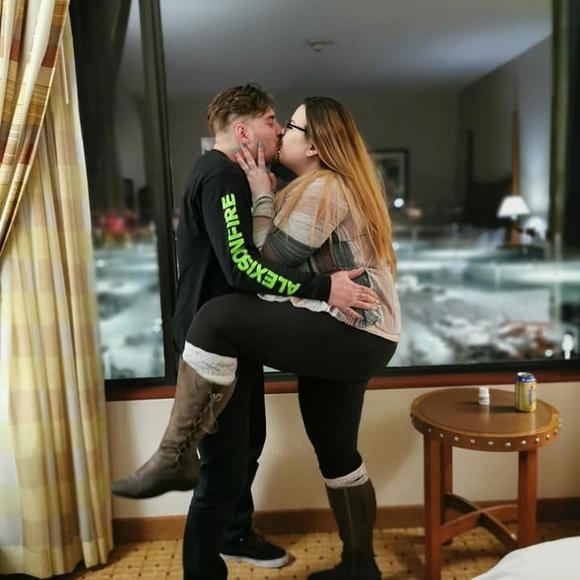 Meet your Posher, Brittany - Picture 1 of 1